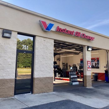 Valvoline Instant Oil Change - Oil Change Stations Near Me - Greeneville, Tennessee Valvoline Instant Oil Change - Oil Change Stations Near Me - Greeneville, Tennessee