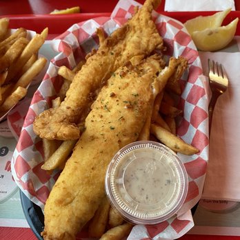 Claws - Haddock basket - Seafood Near Me - Rockland, Maine Claws - Haddock basket - Seafood Near Me - Rockland, Maine