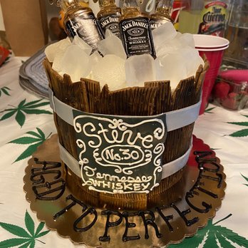 Simply Caketastic - Cake I received. spot on!! - Desserts Near Me - Marysville, Washington Simply Caketastic - Cake I received. spot on!! - Desserts Near Me - Marysville, Washington