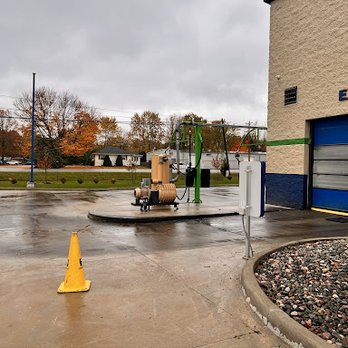 Zoom Express Car Wash - Car Wash Near Me - Reynoldsburg, Ohio Zoom Express Car Wash - Car Wash Near Me - Reynoldsburg, Ohio