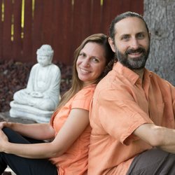 Om Ananda Yoga - Sarada and Shivaji