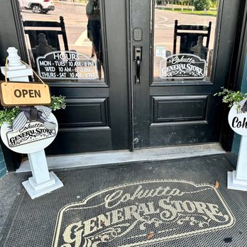 Cohutta General Store - the entrance to the store - Grocery Near Me - Cohutta, Georgia