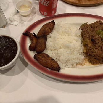 D'Cuba Restaurant - Ropa vieja with white rice and black beans - Cuban Near Me - Chicago, Illinois D'Cuba Restaurant - Ropa vieja with white rice and black beans - Cuban Near Me - Chicago, Illinois