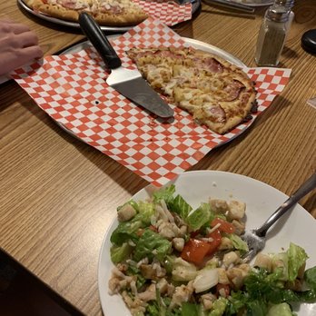 Dino's Pizza And Grill - 16" chicken, onion, Canadian bacon GF Hawaiian  Grilled chicken salad - Pizza Near Me - Amanda Park, Washington