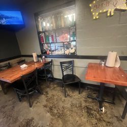 Smokey Bears BBQ - Dining