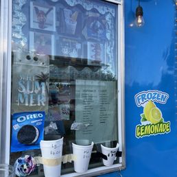 Exterior photo of BrrBearry Snowcone - Arlington, Texas Exterior photo of BrrBearry Snowcone - Arlington, Texas