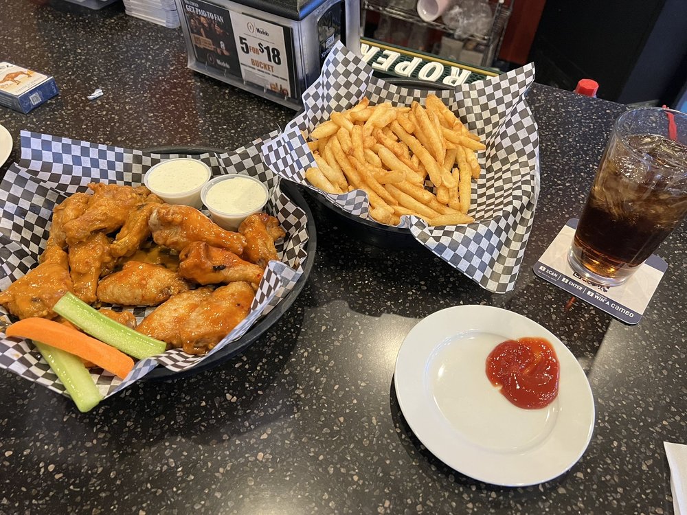 Food from ThunderZone Pizza and Tap House