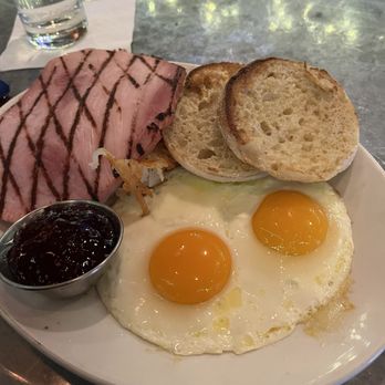 Standish Cafe - Correct way to make an egg. - Breakfast & Brunch Near Me - Minneapolis, Minnesota