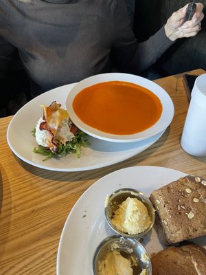 Aubrey's Hixson by null