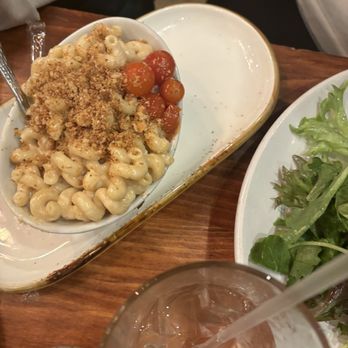 Kitchen 519 - SIDE GOUDA MAC (4/5) - New American Near Me - Glendora, New Jersey
