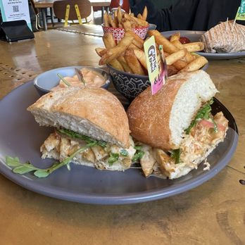 Nando's Peri-Peri - Garlic Bread CLT and PERi Chips with PERinaise - Portuguese Near Me - Laurel, Maryland