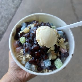 Cocohodo - Red bean - Coffee & Tea Near Me - Buena Park, California Cocohodo - Red bean - Coffee & Tea Near Me - Buena Park, California