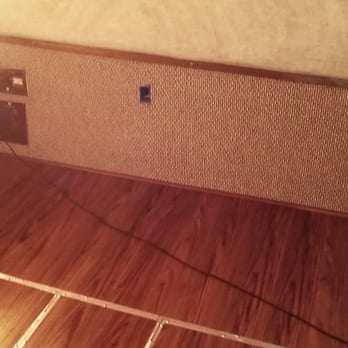 Bino's Flooring - 1/4 round molding was installed. - Flooring Near Me - Long Beach, California
