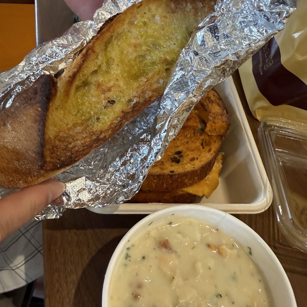 Porto's Bakery & Cafe - Bakeries Near Me - Downey, California