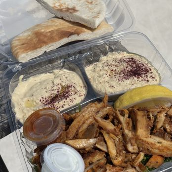 Sultan's Market - Chicken Shawerma Dinner (double hummus and tabouli salad instead of rice) - Mediterranean Near Me - Chicago, Illinois
