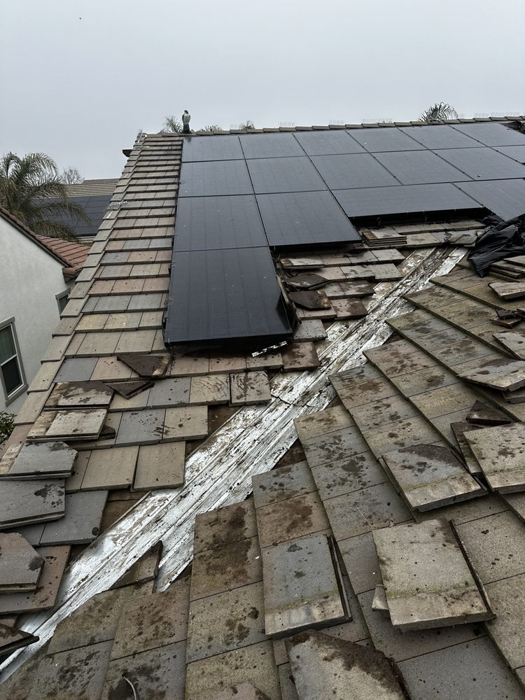 Slide of Ace Roof Repair