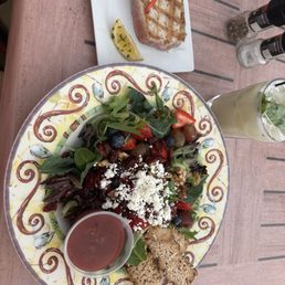 Salad with tuna on side Salad with tuna on side