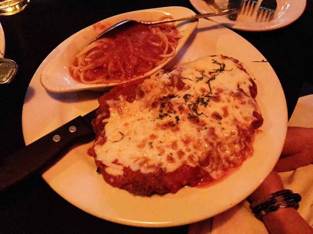 Capo’s Restaurant & Speakeasy - Photo 2