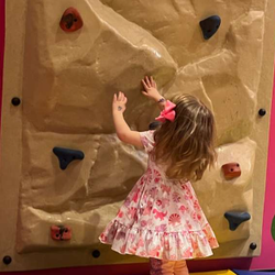 Lil Bunny Play and Party Robinson