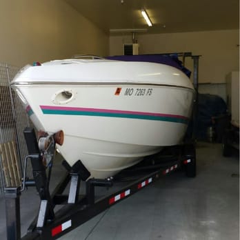 Award Quality Speed & Marine - 30ft boat in one of his shop bays with still plenty of room! - Boat Repair Near Me - Minden, Nevada Award Quality Speed & Marine - 30ft boat in one of his shop bays with still plenty of room! - Boat Repair Near Me - Minden, Nevada