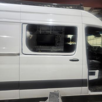 1st Class Auto Glass - Auto Glass Services Near Me - Lafayette, Indiana