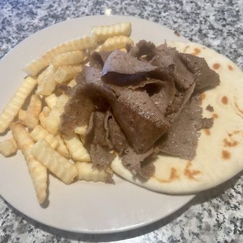 Layton Gyros - Gyro plate - Greek Near Me - Cudahy, Wisconsin Layton Gyros - Gyro plate - Greek Near Me - Cudahy, Wisconsin