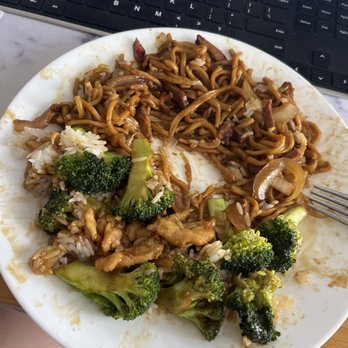 New China - Excuse my half eaten plate, it smelled so good I couldn't wait! The broccoli & chicken was superb and the lo mein, WOW! - Chinese Near Me - St. Louis, Missouri