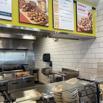 QDOBA Mexican Eats - Mexican Near Me - Ocoee, Florida