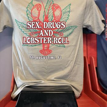 DJ's Clam Shack - Shirt I want - Seafood Near Me - St. Augustine, Florida