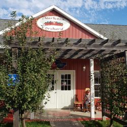 Markillie Orchard - Entrance to products