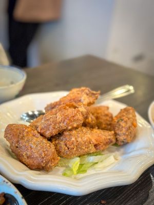 Tam's Noodle House by null