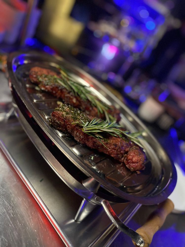 CARNES STEAKHOUSE Updated October 2024 25 Photos C. Valdés 100