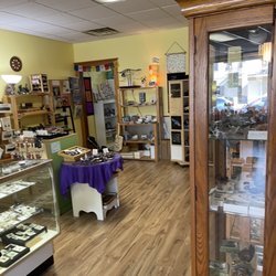 North Earth Crystals & Gifts