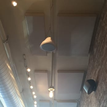 Jacob's Pickles - Fantastic sound system - Comfort Food Near Me - New York, New York