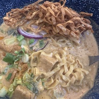 Aroon Thai Kitchen - kao soi with tofu - Thai Near Me - Murray, Utah