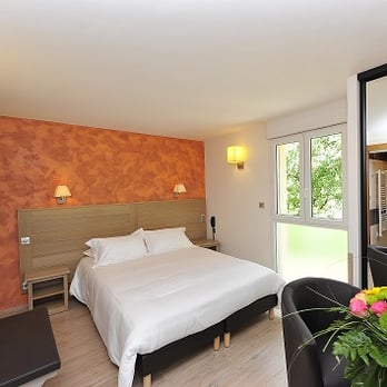 Hôtel Les 2 Rives - Chambre Grand Confort - Hotels Near Me - Banassac, 48 Hôtel Les 2 Rives - Chambre Grand Confort - Hotels Near Me - Banassac, 48