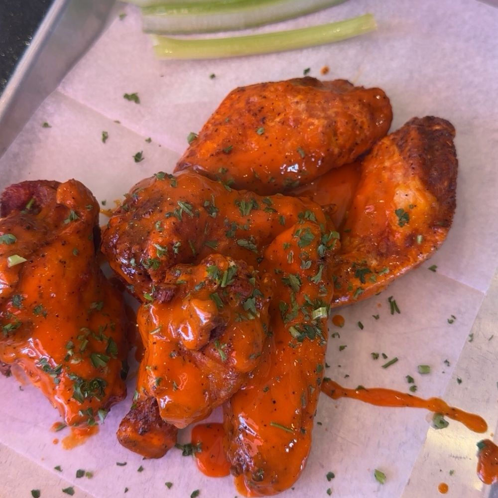 Hot wings Hot wings