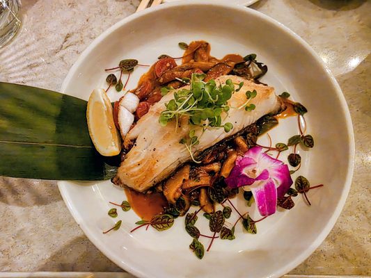 Momiji Redmond by null