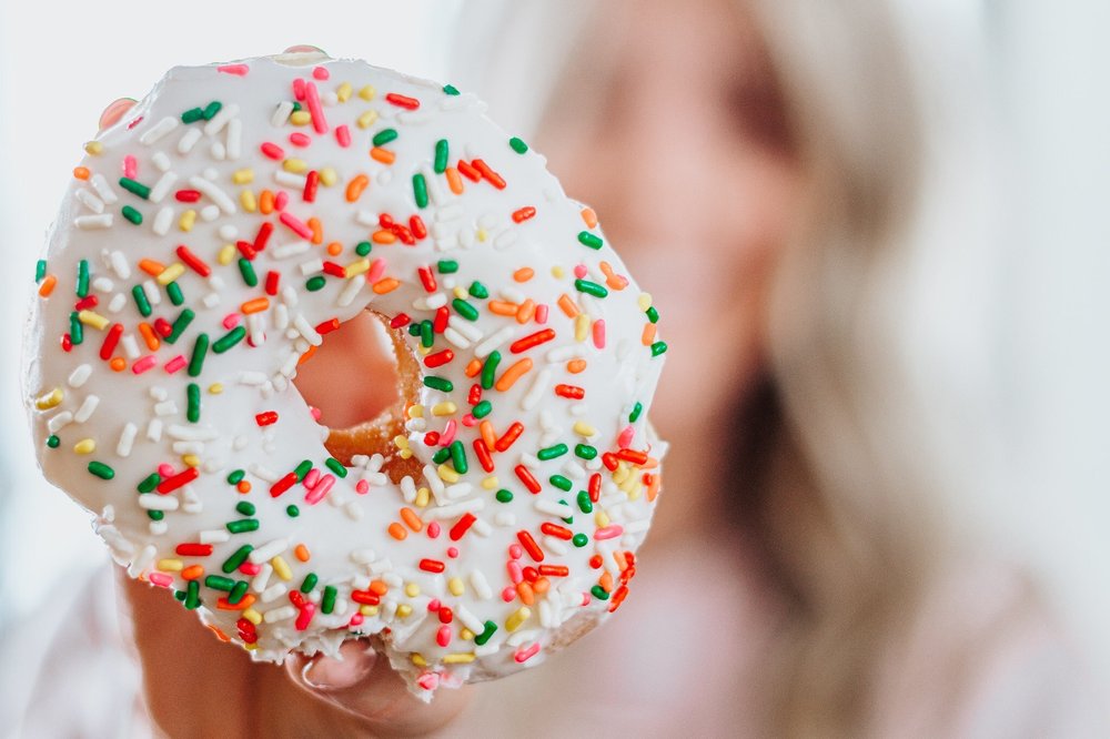 BAKERS DOZEN Updated October 2024 26 Photos & 38 Reviews 561 S