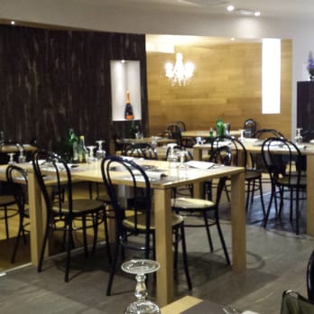 Il Pellegrino - Particolare dell'interno all'inizio del servizio serale. Appare ampio e dall'aspetto accogliente. - Bars Near Me - Milan, Michigan Il Pellegrino - Particolare dell'interno all'inizio del servizio serale. Appare ampio e dall'aspetto accogliente. - Bars Near Me - Milan, Michigan