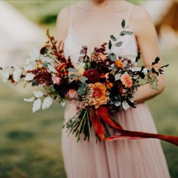 Bear Roots Floral - Floral Designers Near Me