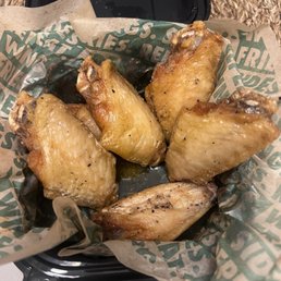 Supposed to be Lemon pepper wings. Supposed to be Lemon pepper wings.