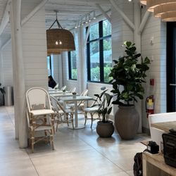 Pura Vida Miami - Inside