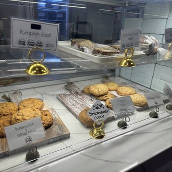 Confections by Kirari West - Bakeries Near Me - Redondo Beach, California Confections by Kirari West - Bakeries Near Me - Redondo Beach, California