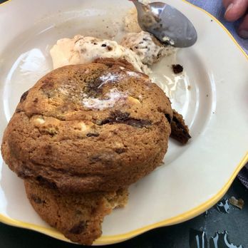 Ruthie's All-Day - Chocolate Chip Cookie Sundae - Barbeque Near Me - Arlington, Virginia Ruthie's All-Day - Chocolate Chip Cookie Sundae - Barbeque Near Me - Arlington, Virginia