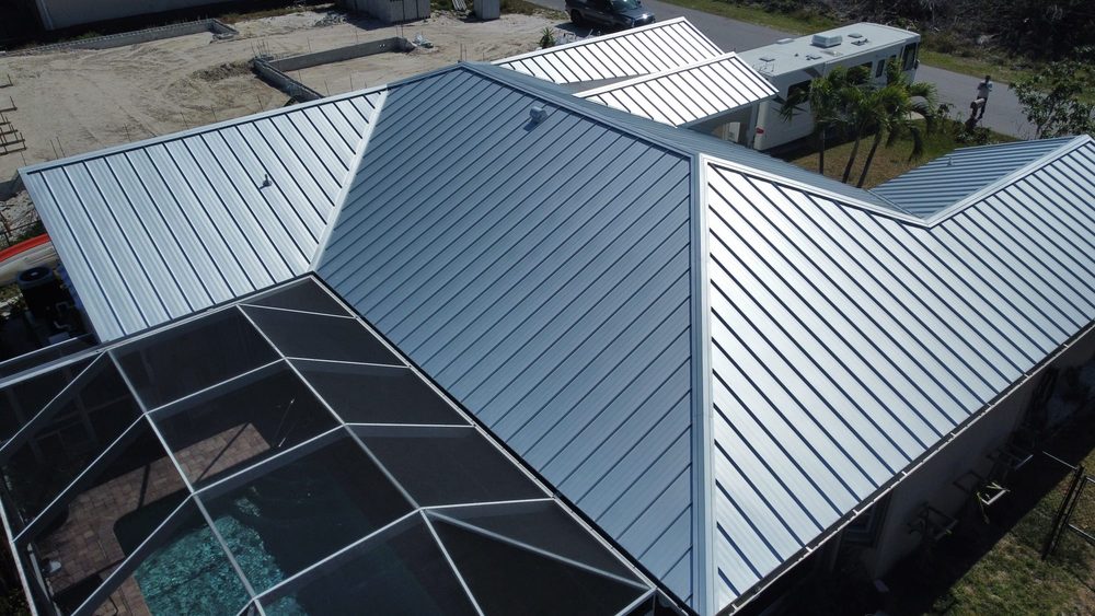 Slide of D&J Roofing and Construction