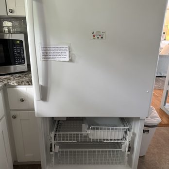 Benchmark Management - Main fridge - Vacation Rentals Near Me - Santa Rosa Beach, Florida Benchmark Management - Main fridge - Vacation Rentals Near Me - Santa Rosa Beach, Florida
