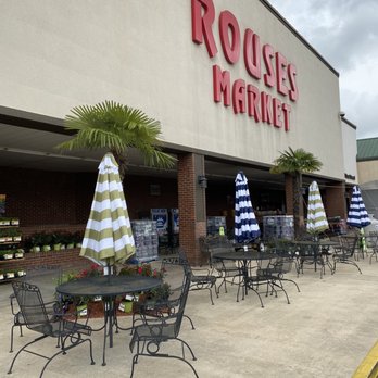Rouses Market - tables and umbrellas outside - Grocery Near Me - Spanish Fort, Alabama Rouses Market - tables and umbrellas outside - Grocery Near Me - Spanish Fort, Alabama
