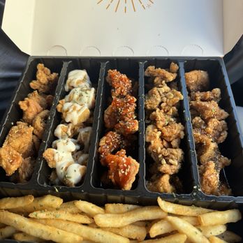 Bloom Chicken - Boneless Heaven (Medium) - Chicken Shop Near Me - Falls Church, Virginia