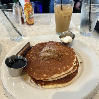 Toast & Berry - Gluten Free Cinnamon Streusel Pancake - Breakfast & Brunch Near Me - Liberty Township, Ohio Toast & Berry - Gluten Free Cinnamon Streusel Pancake - Breakfast & Brunch Near Me - Liberty Township, Ohio